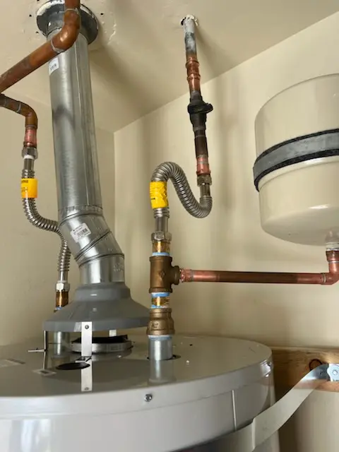 Water heater installation and plumbing repair in Doffing